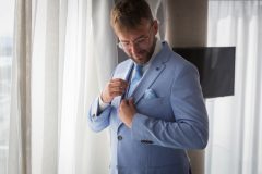 Photographer Bright Bride Photography Wedding film Heartmade films Venue Blue