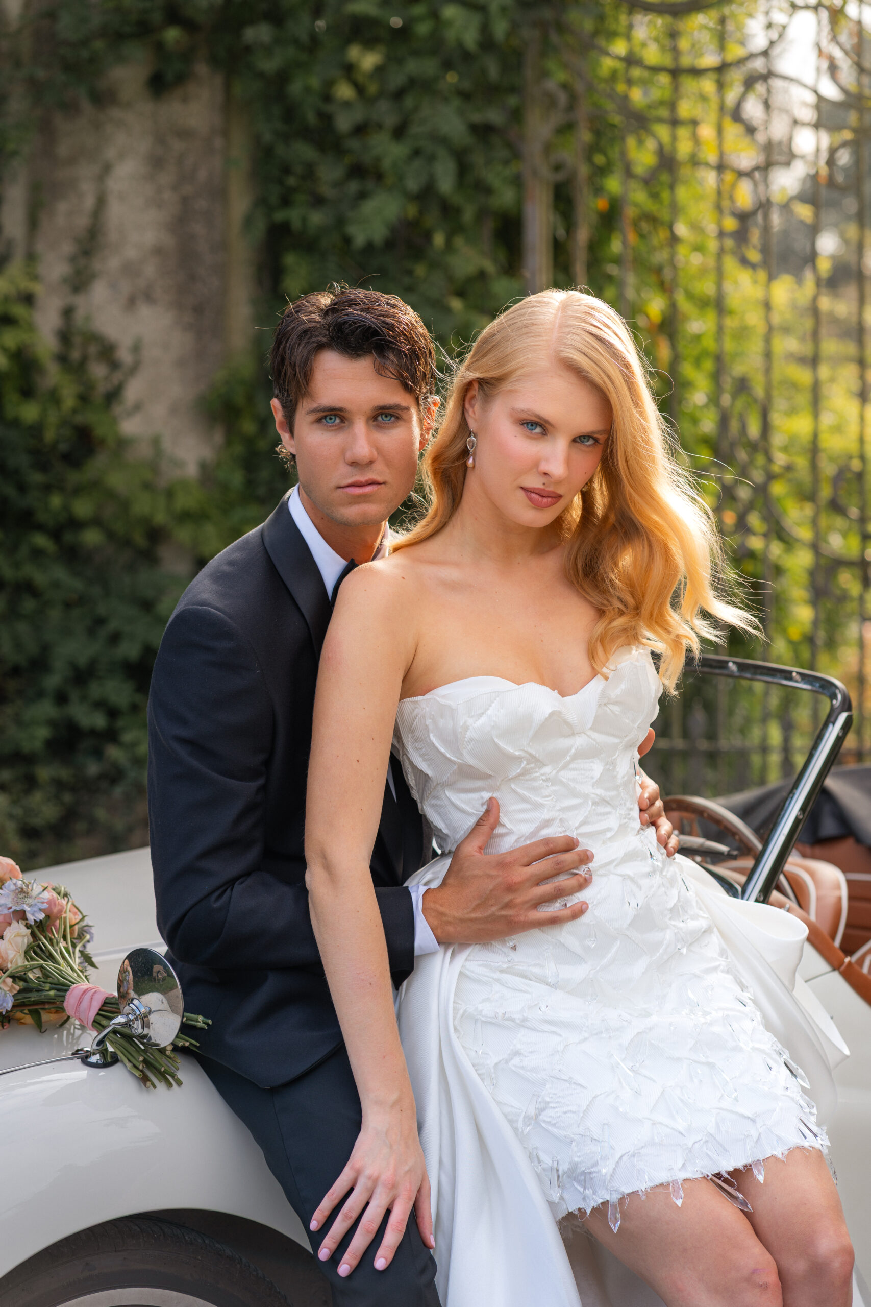 how to look good in wedding photos