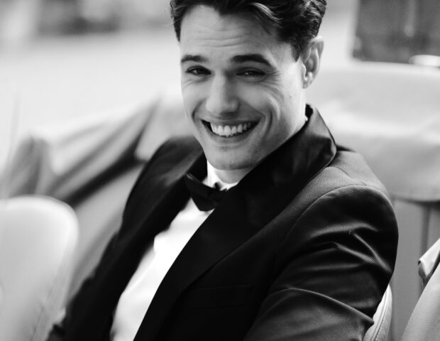 Dress code of black tie