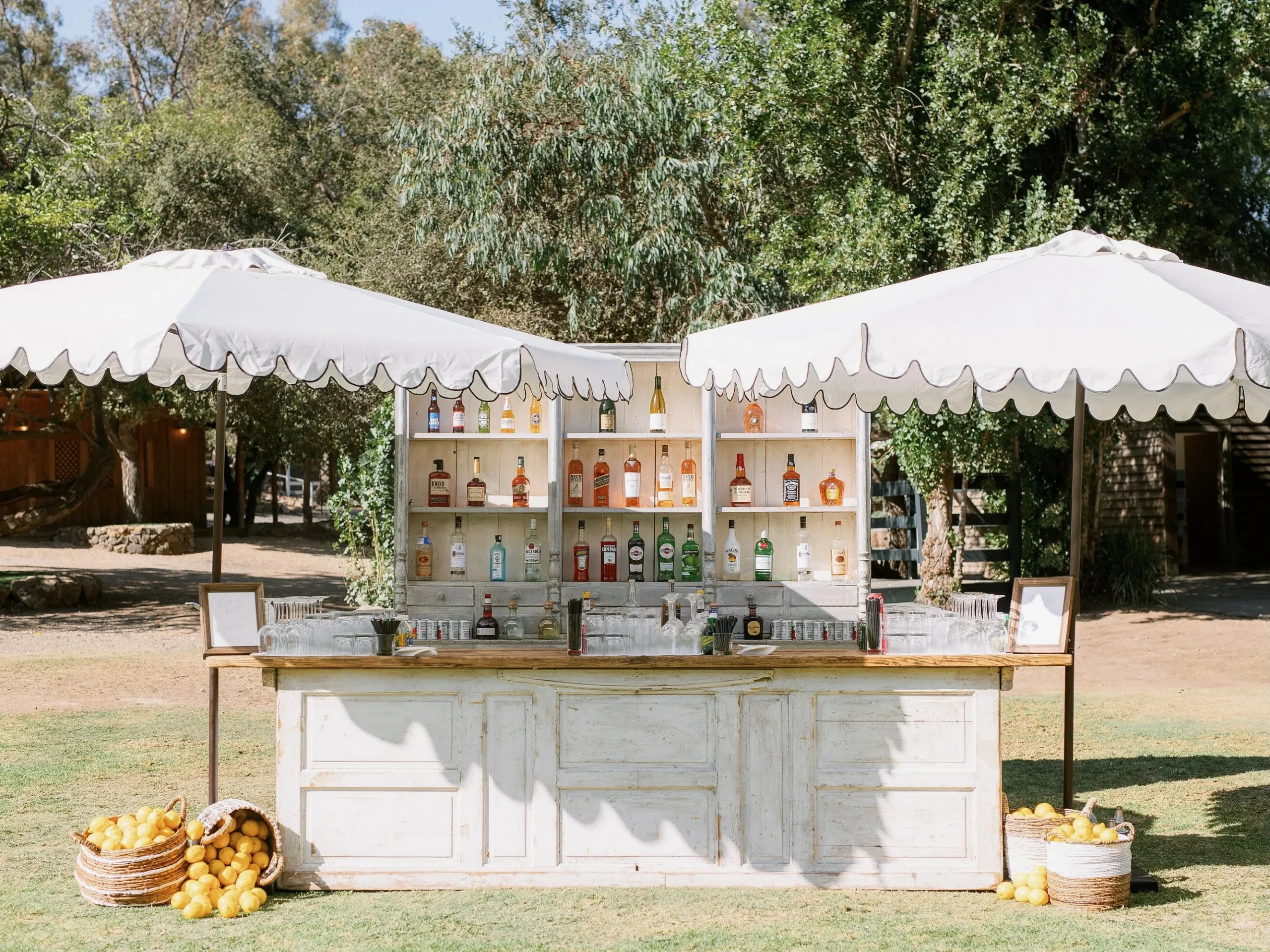 Wedding Bar Decor Ideas