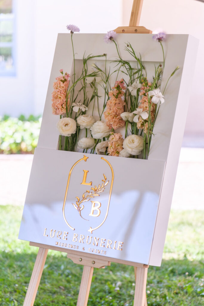 Luce-Brunerie_14_Flower-Welcome-Box-scaled-1