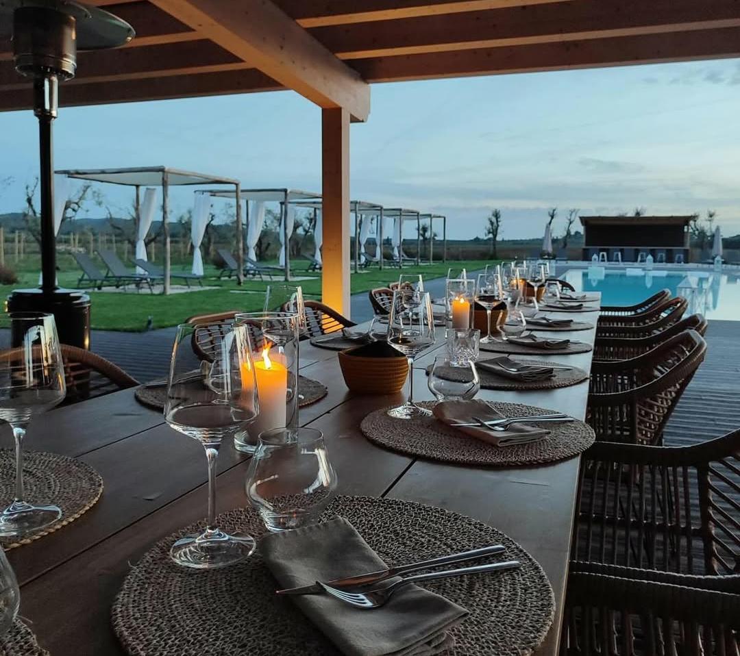 Welcome to Podere Pietravento, a truly enchanting wedding villa in Tuscany, where timeless charm, natural beauty, and Italian elegance come together to create the perfect backdrop for your dream celebration.