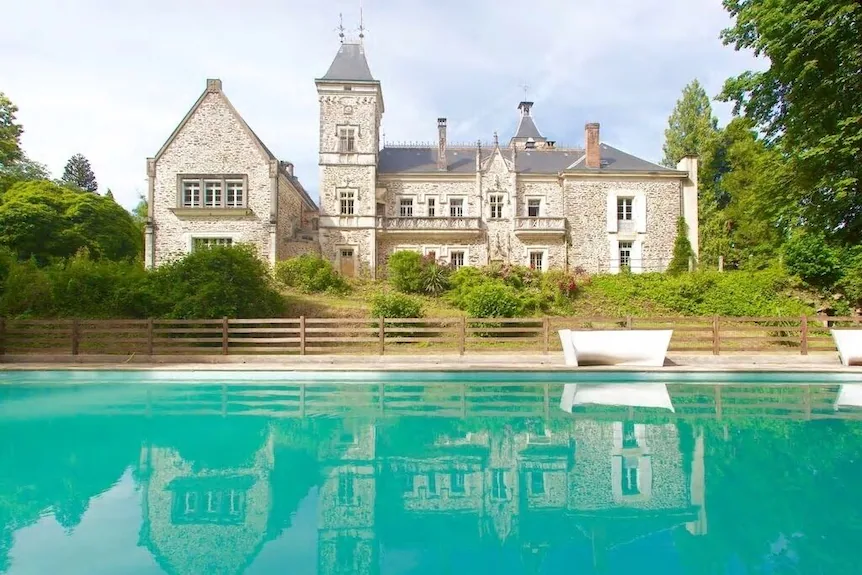 Wedding venues in France.
