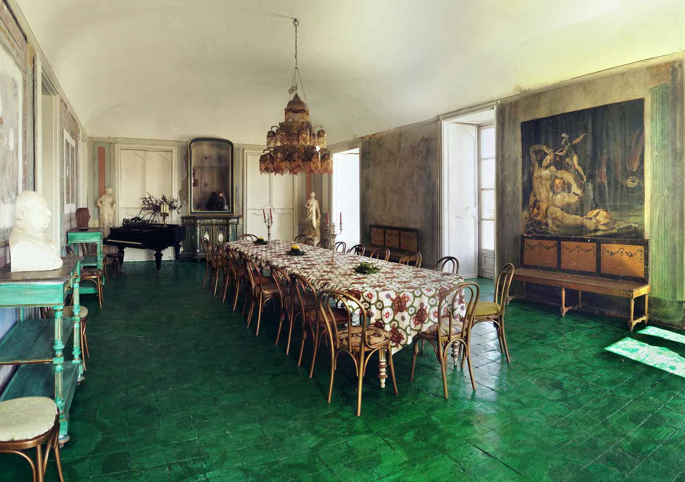 Villa-Valguarnera-sala-pranzo-piano-terra
