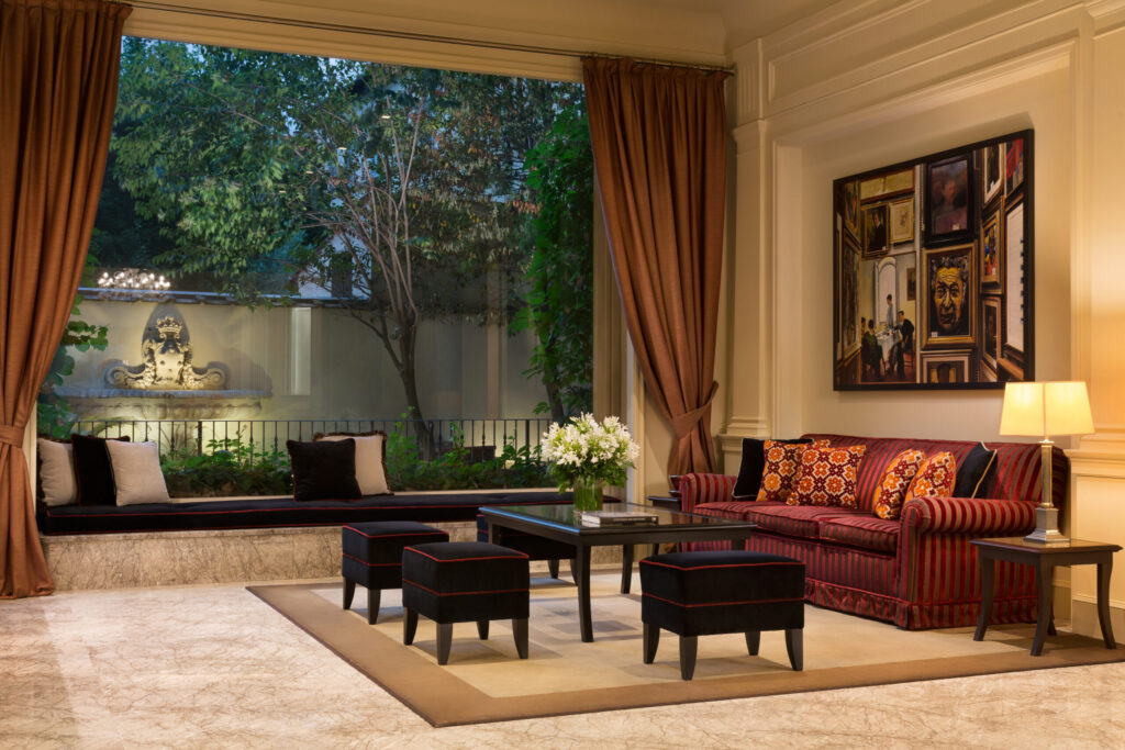 Sina-Villamedici-lobby4-ambienticomuni