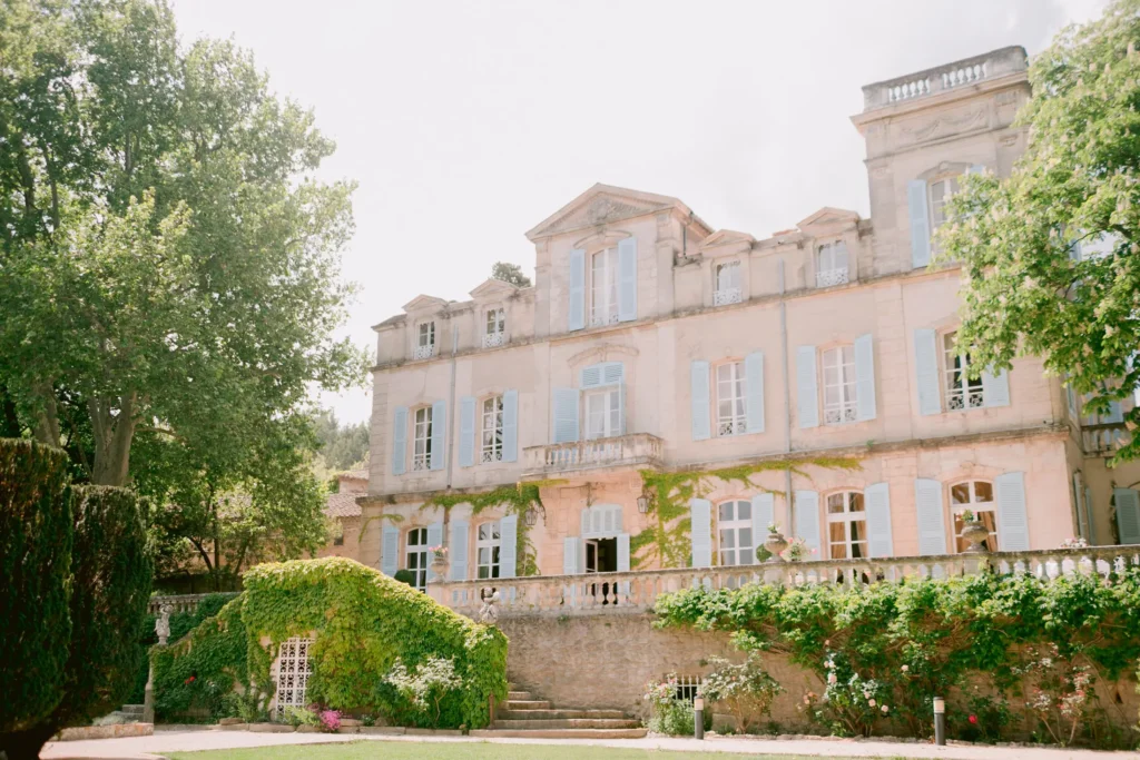 Claire_Macintyre_Chateau_de_Varenne_Bridal-min.jpeg