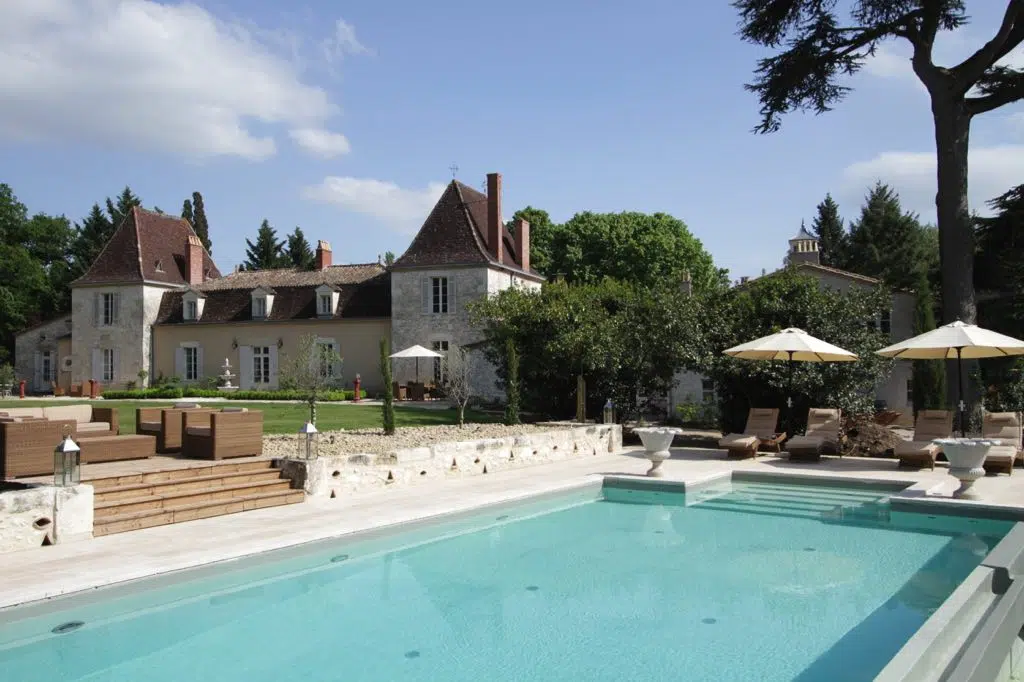 Pool-Rear-Facade-a.jpg