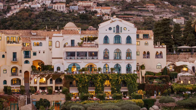 caruso_belmond_aerial_exterior_bd_2503_16x9_print.jpg