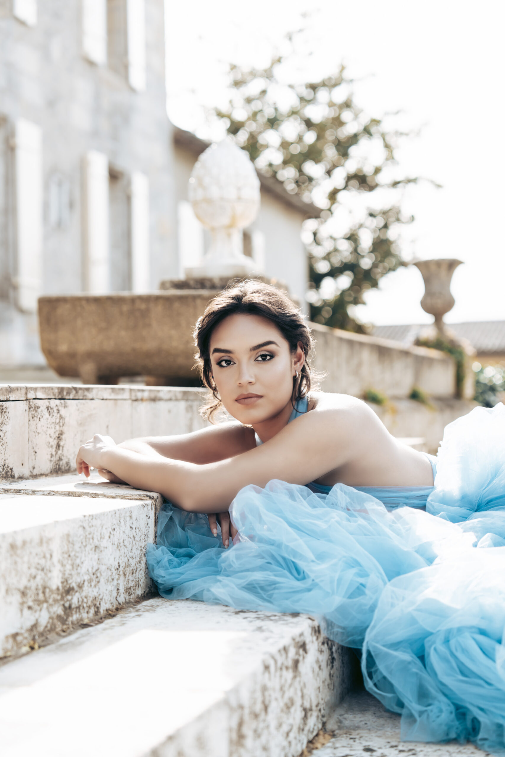 CHATEAU Editorial